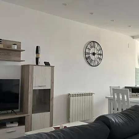 Piso Nuevo En El Casco Antiguo Ponferrada