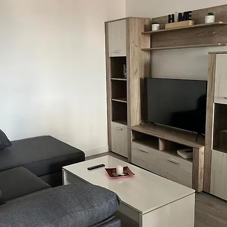 Piso Nuevo En El Casco Antiguo Daire