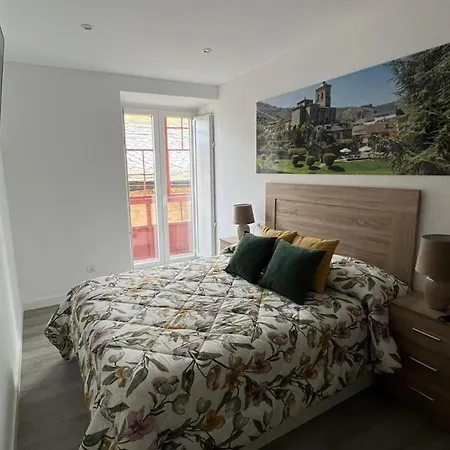 Daire Piso Nuevo En El Casco Antiguo Ponferrada